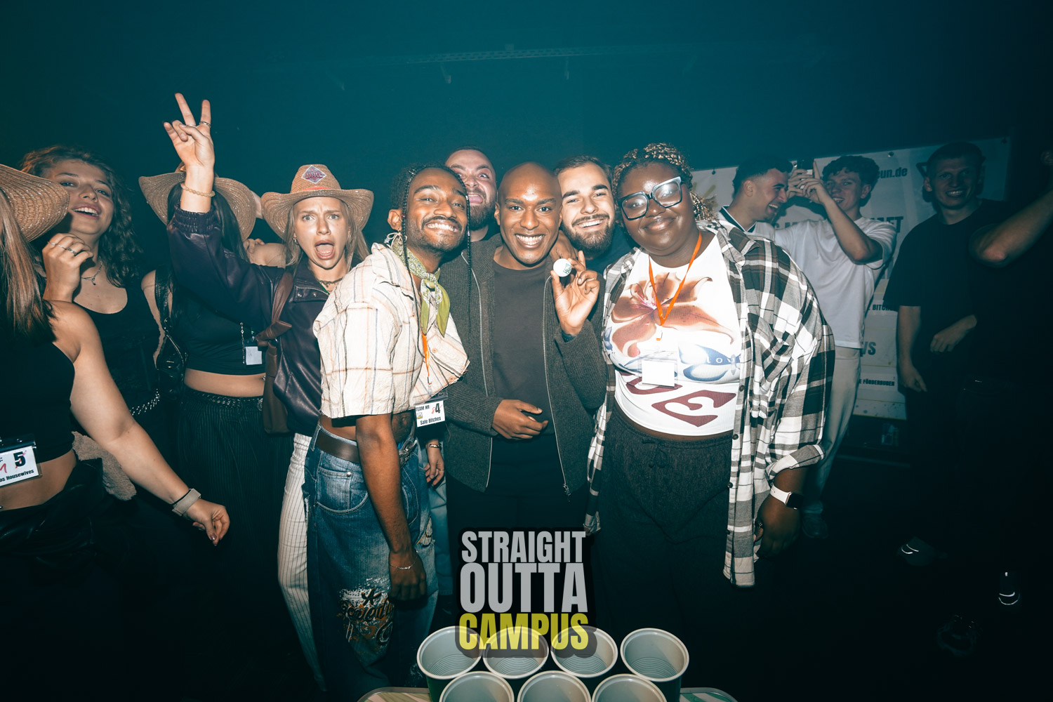 Straight Outta Campus Foto 9