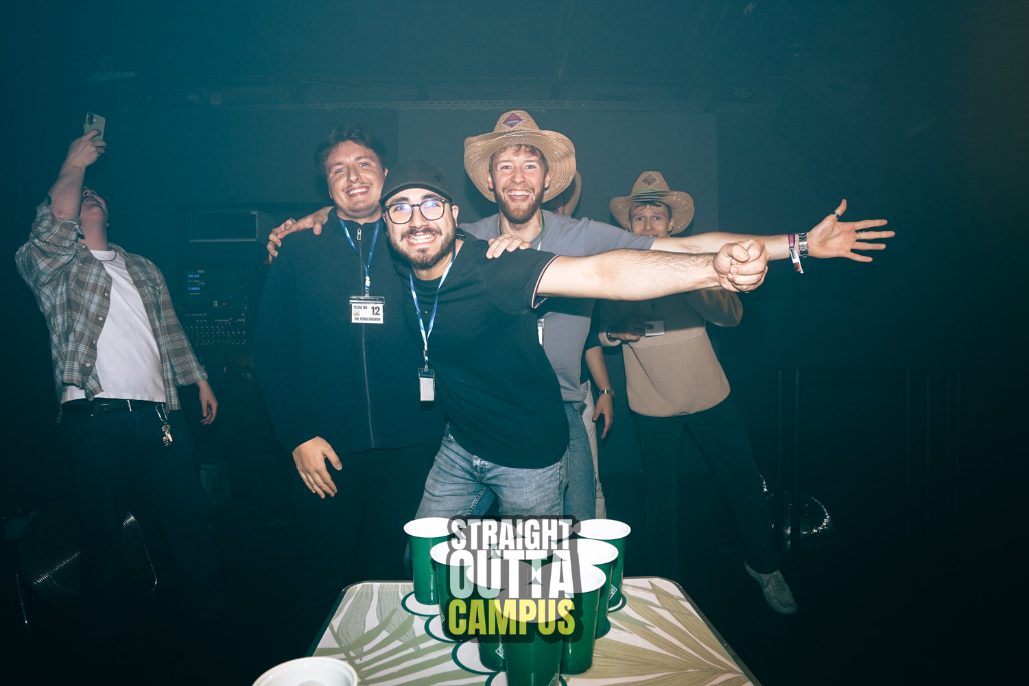 Straight Outta Campus Foto 10