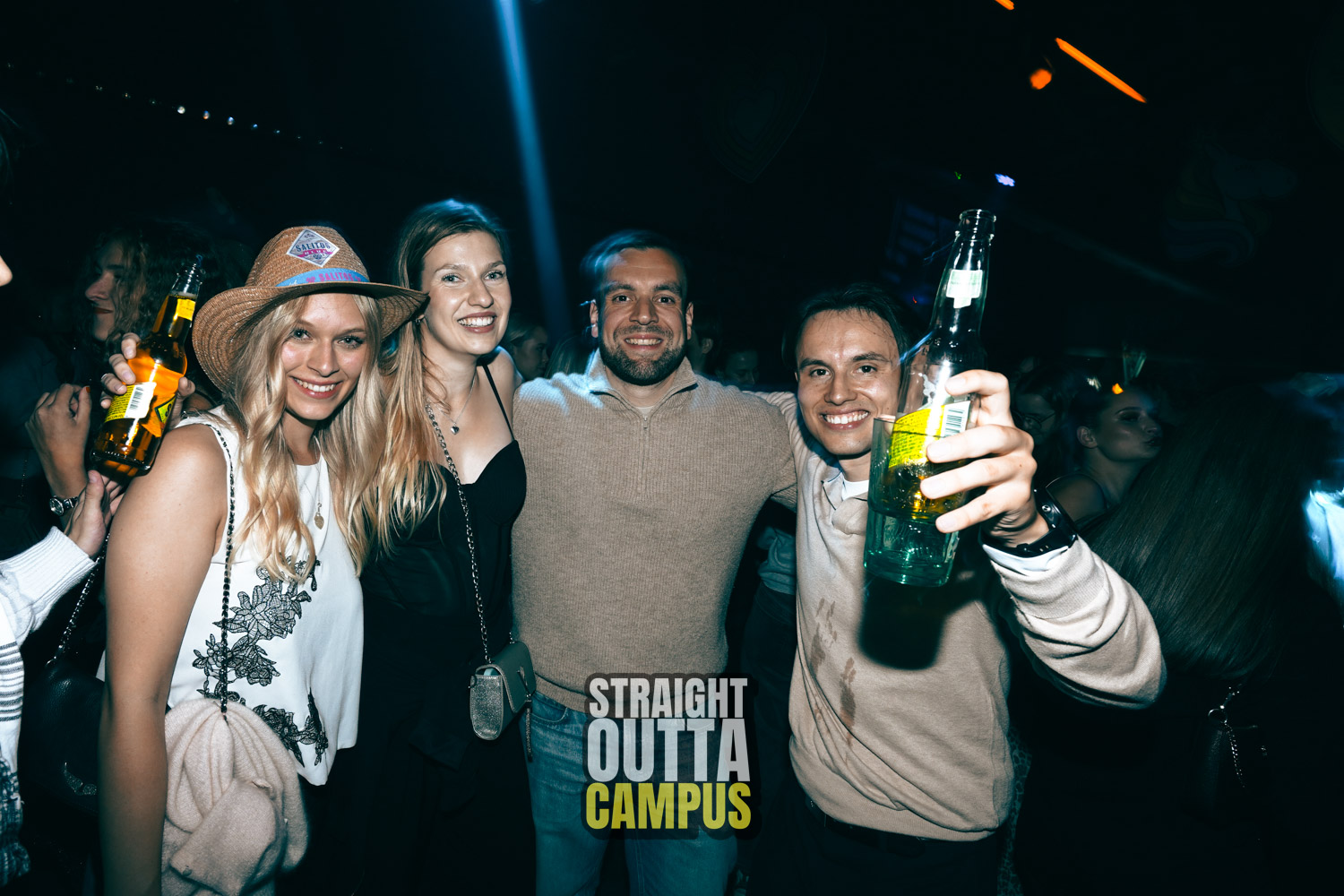 Straight Outta Campus Foto 23