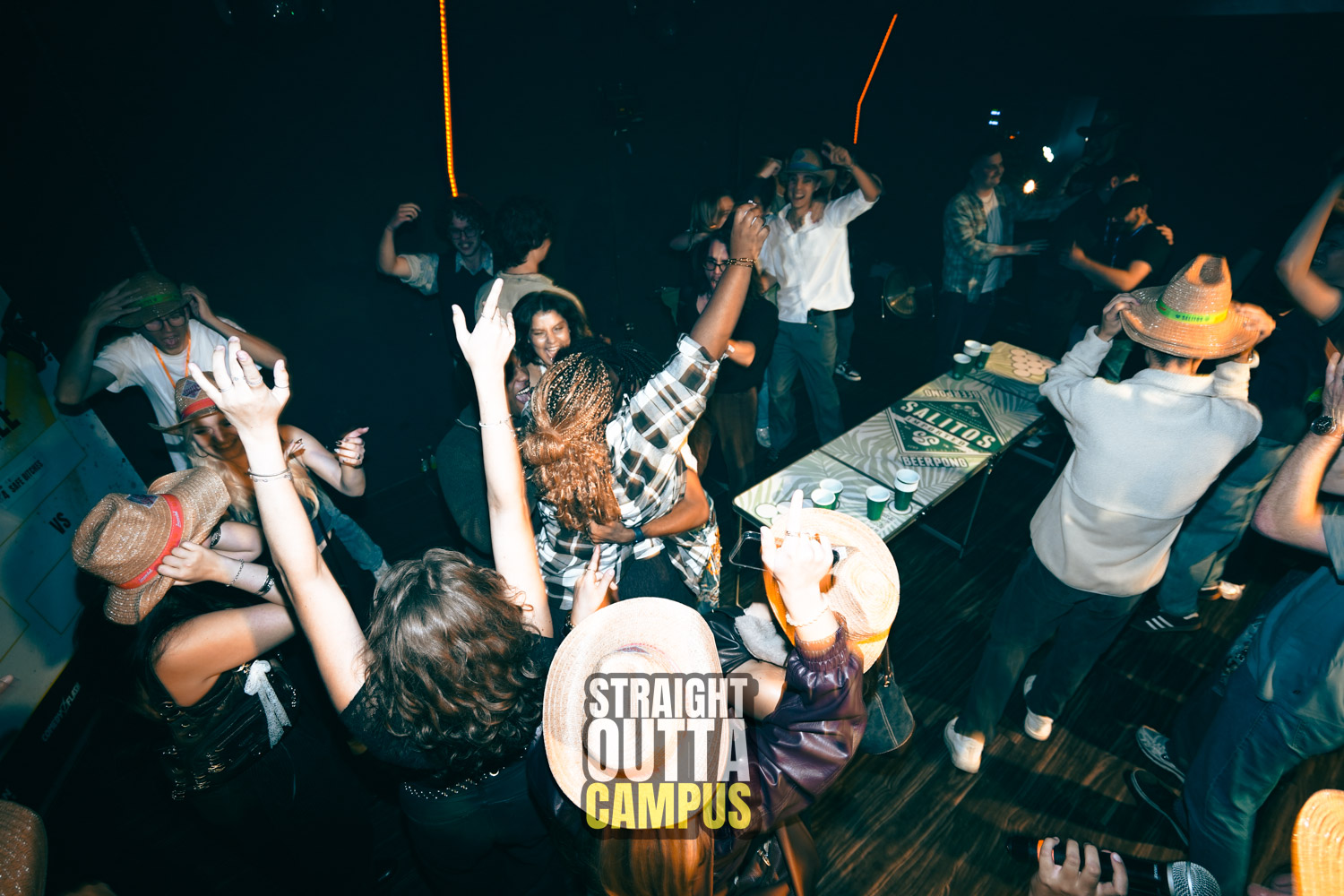 Straight Outta Campus Foto 32