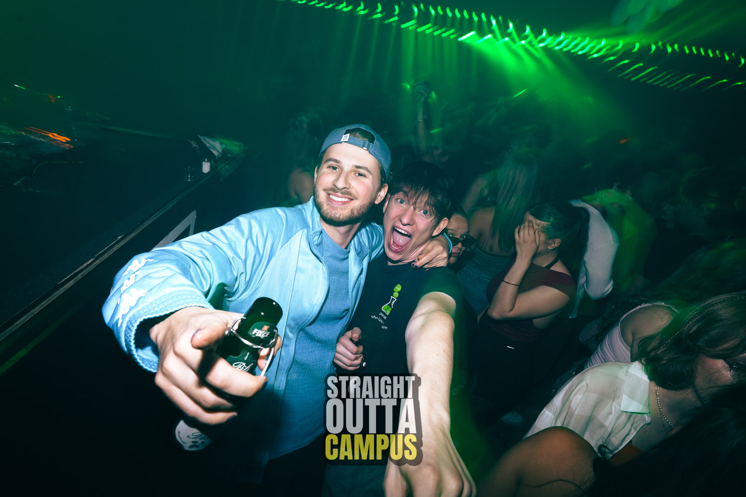 Straight Outta Campus Foto 41