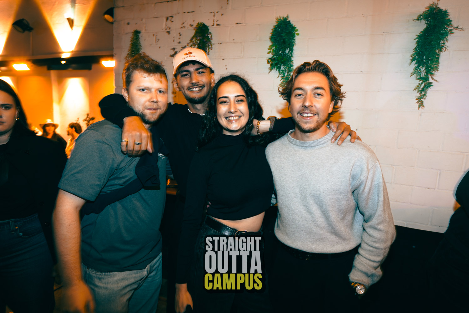 Straight Outta Campus Foto 51
